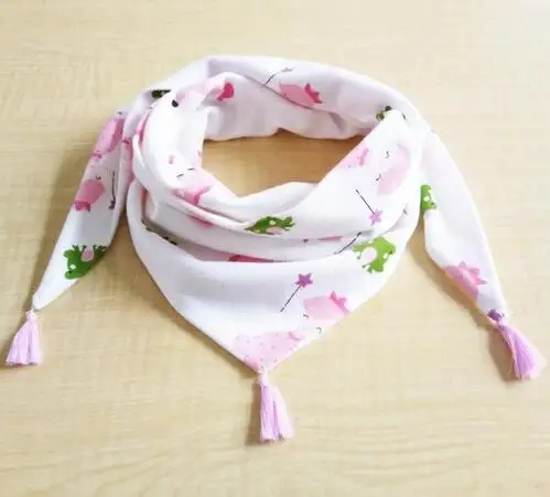 New Spring Autumn Girls Triangle Scarves Cotton and Linen Bibs Boys Girls Scarf Bibs Toddler Children Neck Wear Baby Scarf - Цвет: frog girl