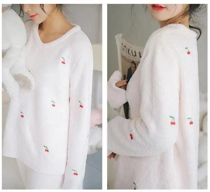 New Super Sweet Japanese Soft Downy Suit Thicken Women's Winter Cute Cherry Embroidery Soft Flannel Warm Pajamas Sleepwear Set