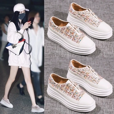 

2019 spring new female Korean version of the wild square head increased white shoes tide.
