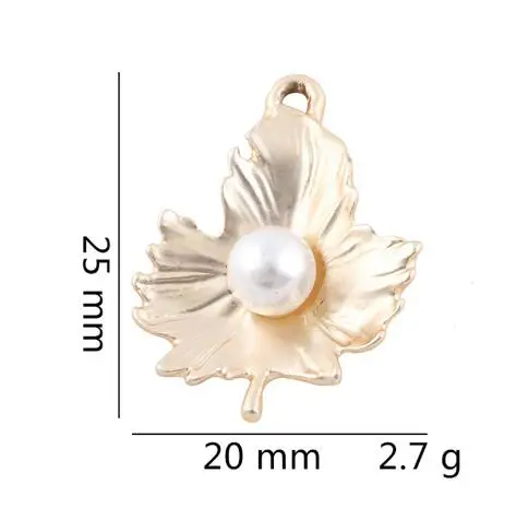 Maple Leaf 25x20mm 2