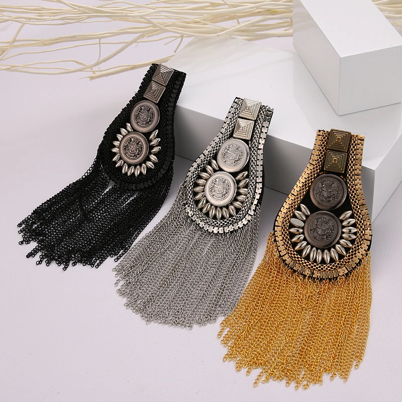 пиджак с эполетами мужской. эполеты. эполеты. эполеты. погоны с кисточками.