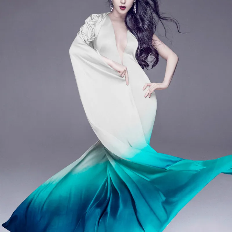 

Blue and white gradient natural silk stretch satin 16mm silk fabric spring and summer silk cloth skirt shirt DIY clothing fabric