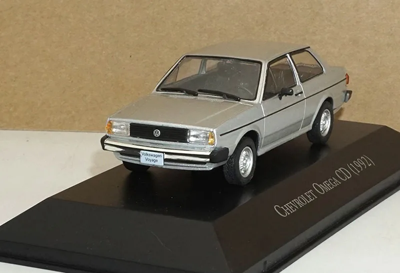 1/43 Сплав Классический бразильский KOMBI модель автобуса скорой помощи игрушечные машинки Литье металла коллекция бразильский фургон игрушки автомобиль