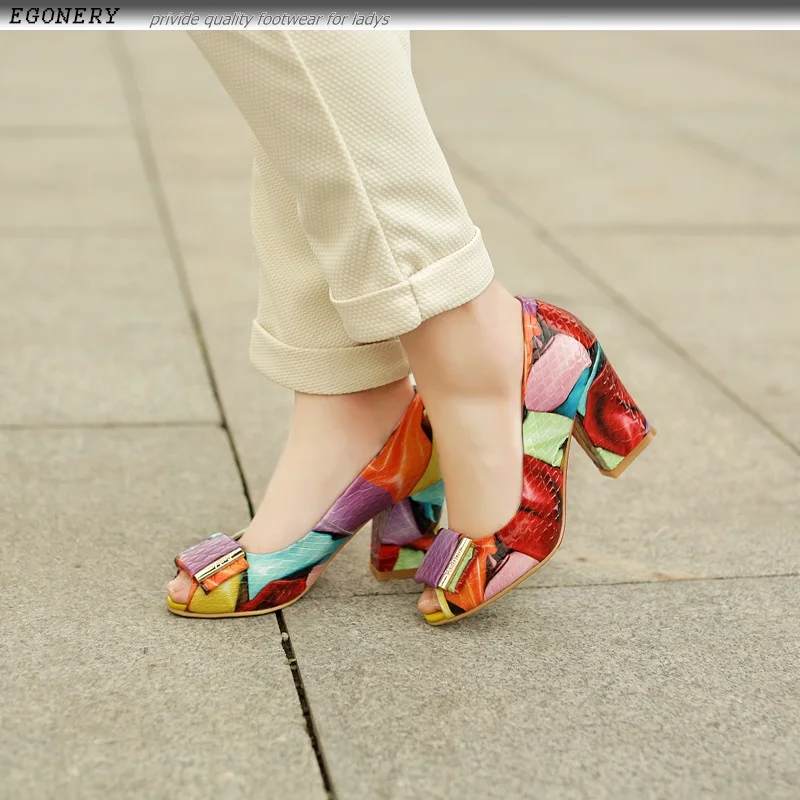 EGONERY/весенние женские летние туфли из натуральной кожи на высоком каблуке с открытым носком; модная танцевальная обувь для вечеринок; яркие женские туфли-лодочки; большие размеры