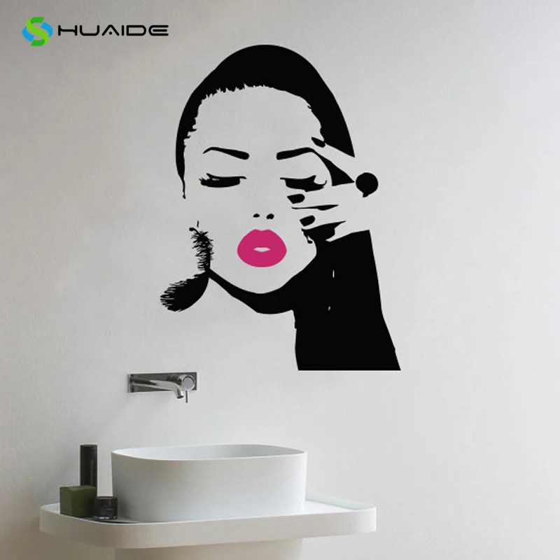 

Wall Vinyl Decal Interior Home Decor Sticker Art Murals Beauty Salon Girl Face with Hand Manicure Nail Lips Home Decor A762