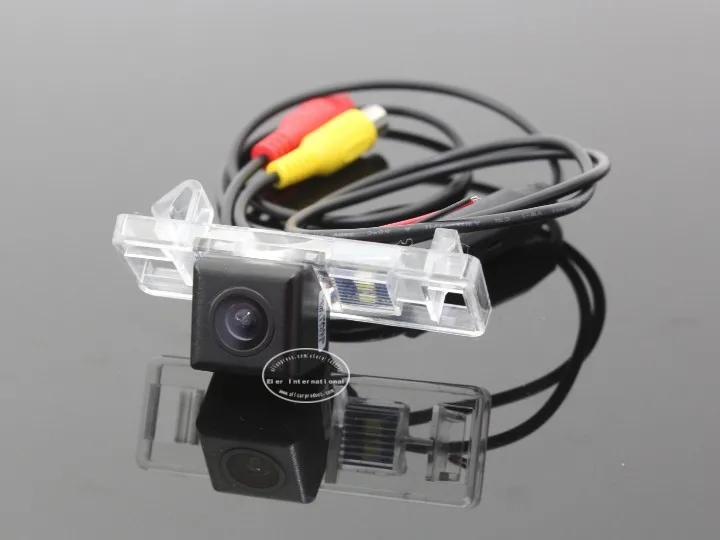 Камера заднего вида для peugeot 407 2D coupe/4D Sedan/камера заднего вида/HD CCD RCA NTST PAL/светильник номерного знака