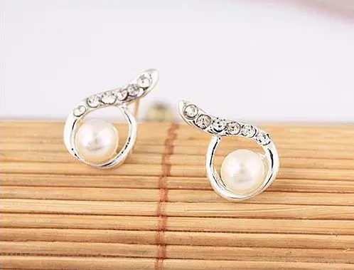 

New Style Hot Selling Fashion Water Droplets Pearl Rhinestone Stud Earring E21
