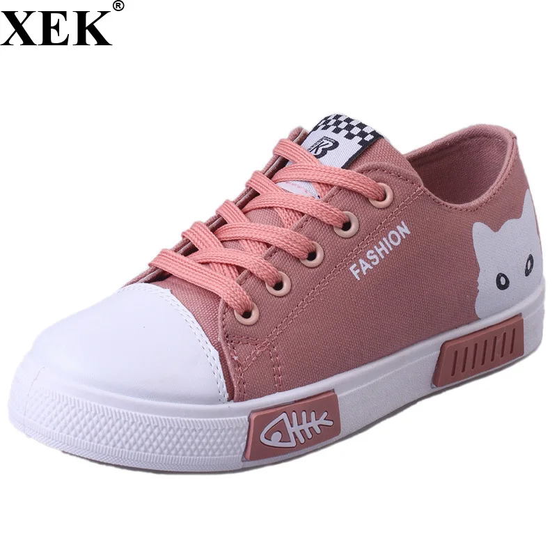 

XEK 2018 New Summer Women Canvas Shoes Cat Flats Women Casual Shoes Cute Cartoon Lace Up Student Canvas Women Shoes JH189