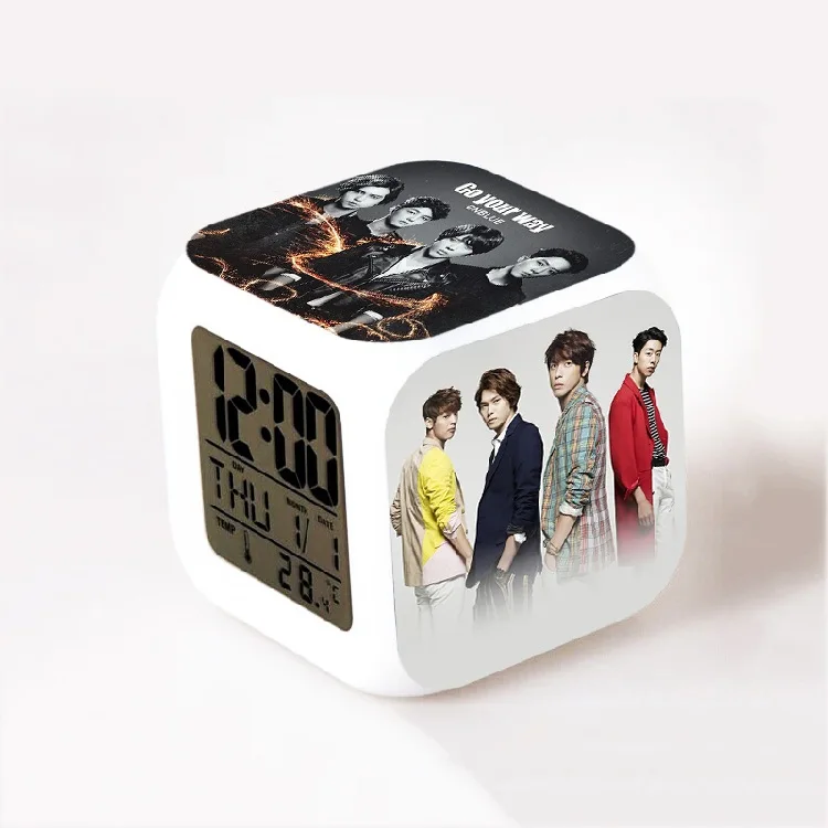 Kpop группы EXO Bigbang super junior infinite Got7 Kara светодиодный 7 цветов Вспышка Изменение ночной Светильник будильники reloj despertador