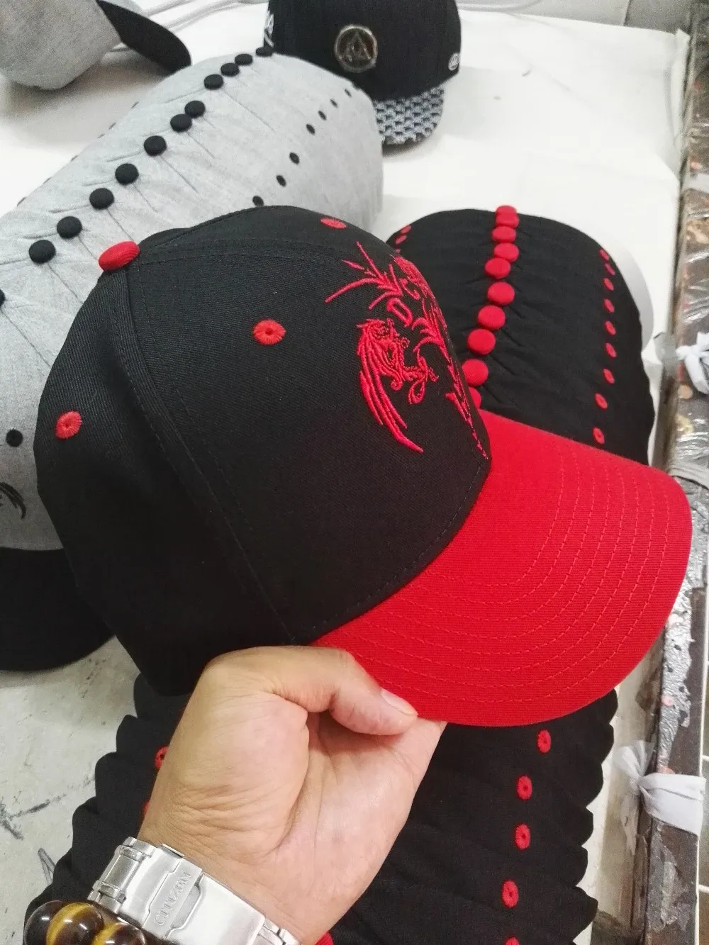 Оптом и в розницу шесть панелей бейсболки snapback, шляпы, 2d Вышивка,, moq 7 шт, хлопок, высокое качество, черный