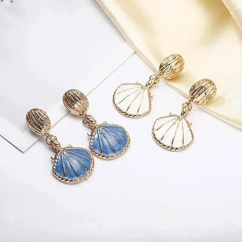 

Shell earrings color retention electric retro sea wind sea shell ear Haibei earrings 2 color grain metal earrings female