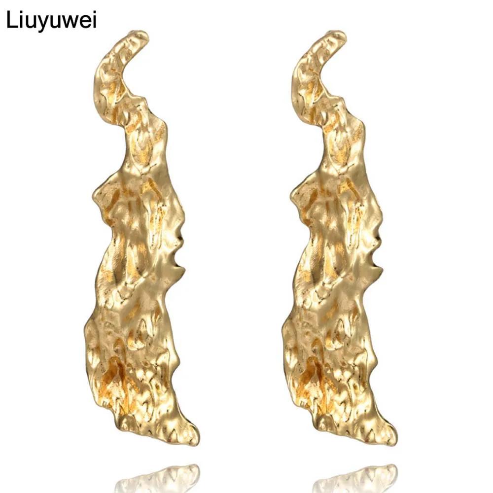 

Liuyuwei New Trendy Ethnic Twisted Stud Earrings for Women Punk Style Irregular Statement Earrings Metallic Party Jewelry YWLG84