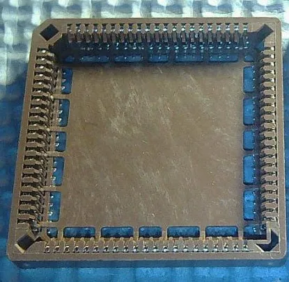 SMD IC Блок 28 P 32 44 52 68 84P PLCC44 PLCC28 PLCC32 PLCC52 PLCC68 PLCC84 коричневое сиденье ядра чип PLCC разъем