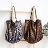 Sac à main fourre-tout léopard surdimensionné pour femmes, sac en tissu Jumbo pour Shopping réutilisable, sac à bandoulière, loisirs quotidien, décontracté ► Photo 1/6