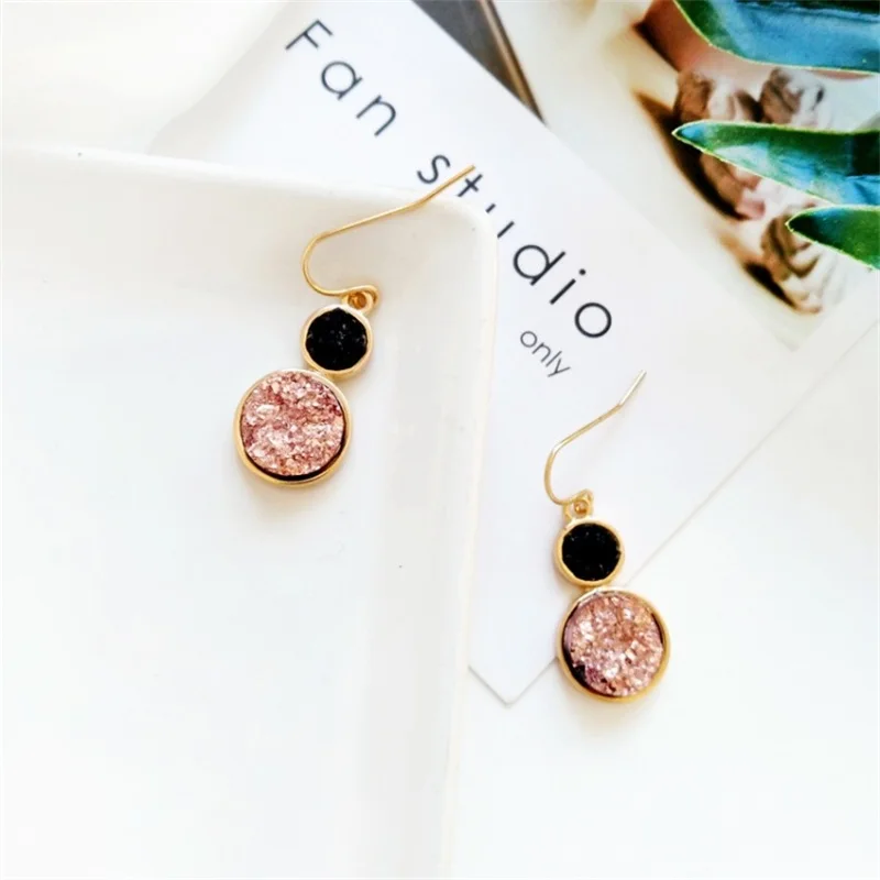 

2019 New original design simple Korea irregular personality stone earrings Fashion popular earring female jewelry gift wholesale