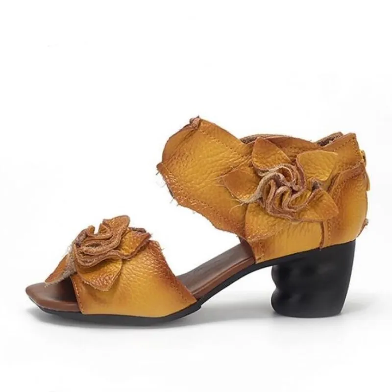 Самые популярные летние женские босоножки с цветами модная обувь г. Новые сандалии из натуральной кожи с открытым носком женская обувь на толстом каблуке