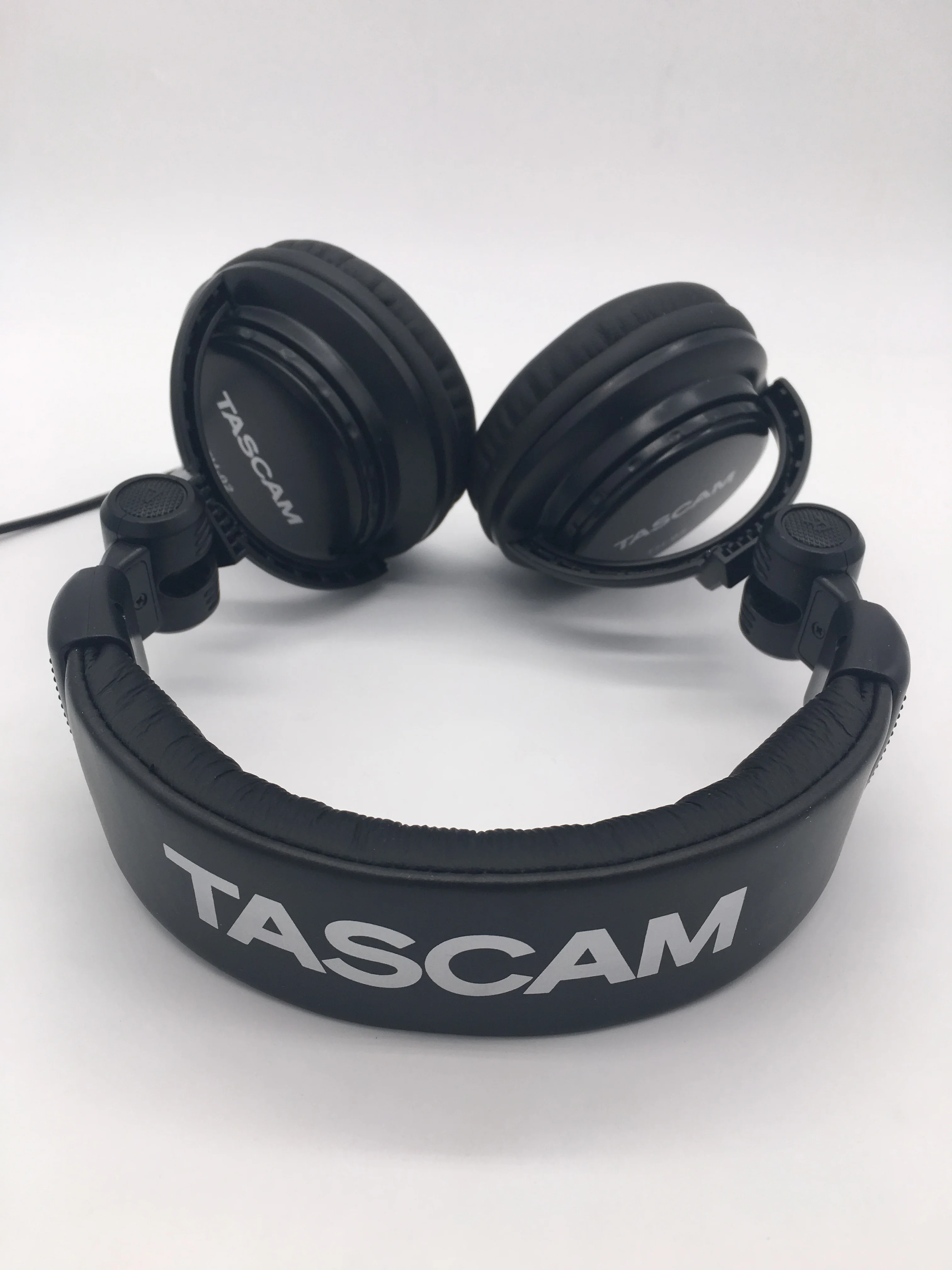 Tascam TH-02 закрытые задние многофункциональные складные студийные наушники черного цвета, профессиональная студийная гарнитура для записи на голову