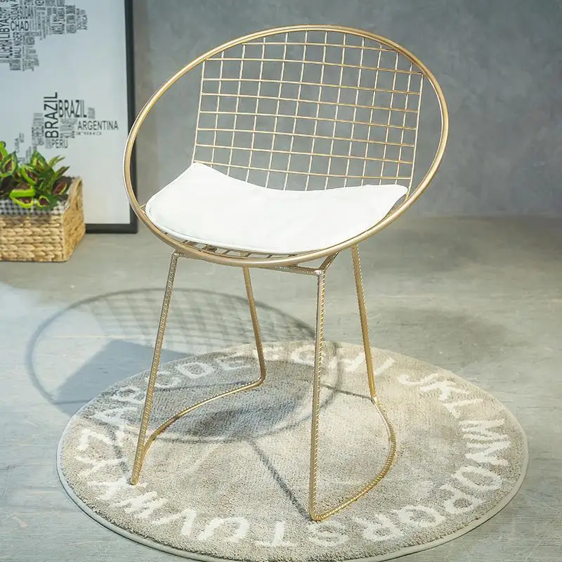 Скандинавский полый проволочный стул креативная мебель, рекреационные небольшие столики и стулья простой металлический стул современный дизайнерский стул Golde - Цвет: same as picture1