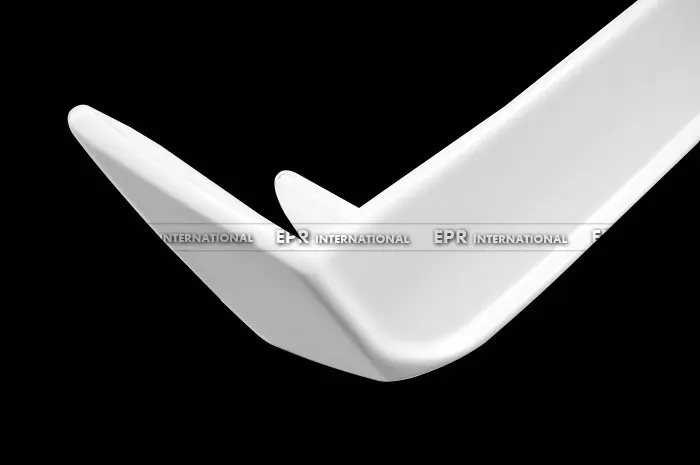 Skyline R32 GTR OEM Rear Spoiler (4)_1