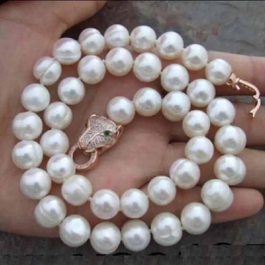 

Free shipping >>>>>>BEAUTIFUL 17" 12-13MM NATURAL AKOYA WHITE PEARL NECKLACE Tau-type buttons