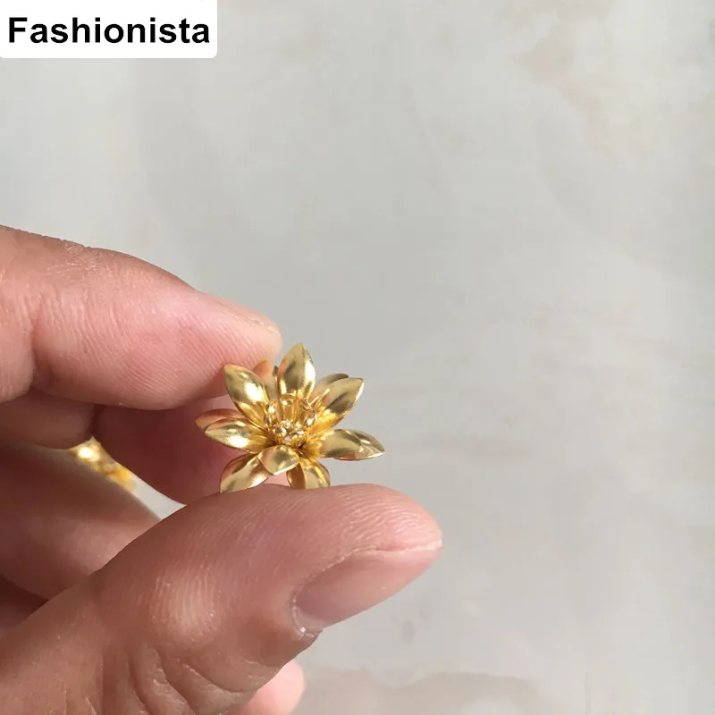 Бесплатная доставка 30 шт/4 шт. латунь 3D с цветочным узором 3 Слои цветок Форма