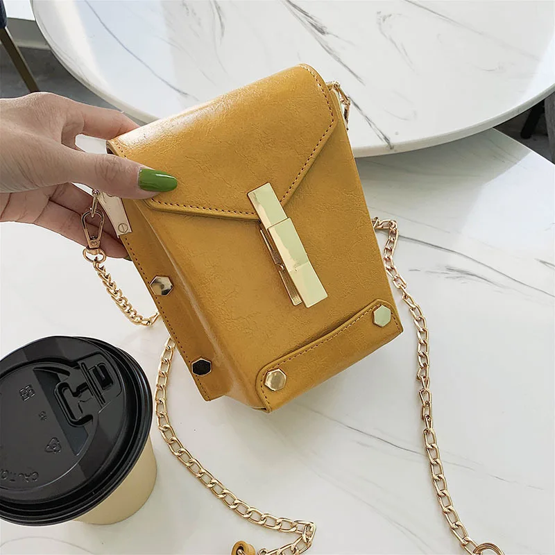 

Female Crossbody Bags For Women 2019 Quality PU Leather Luxury Handbags Designer Sac A Main Ladies Rivet Shoulder Messenger Bag