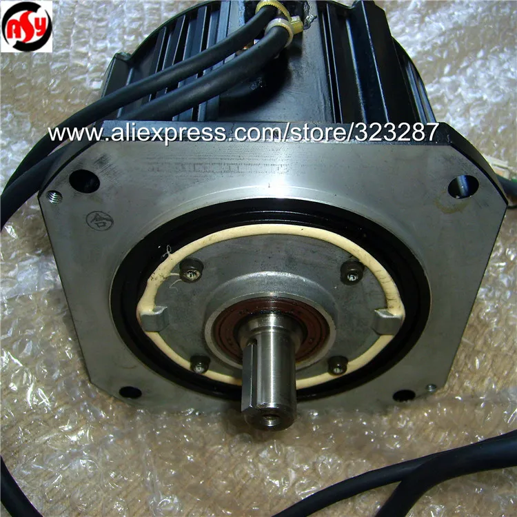 

SERVO MOTOR SGMG-20A2B Used & Tested Working SGMG-20A2ABX1