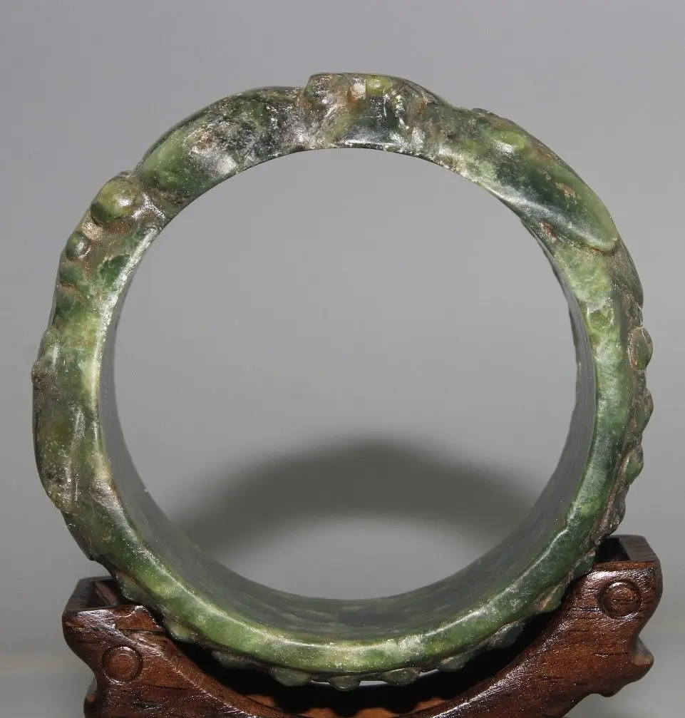

exquisite Chinese hetian green jade bangle hand-carved jade Bracelet
