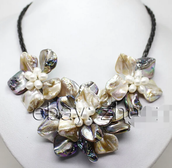 FREE SHIPPING>>>@ white color shell mop pearl 3 flowers pendant necklace handwork Stone 18" AAA style Fine Noble real Natu |
