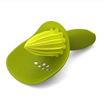 

1PC New Manual Lemon Juicer Creative Silicone Fruit Juicer Squeezer Lemon Juicer Fruit &Vegetable Cooking Tools OK 0293