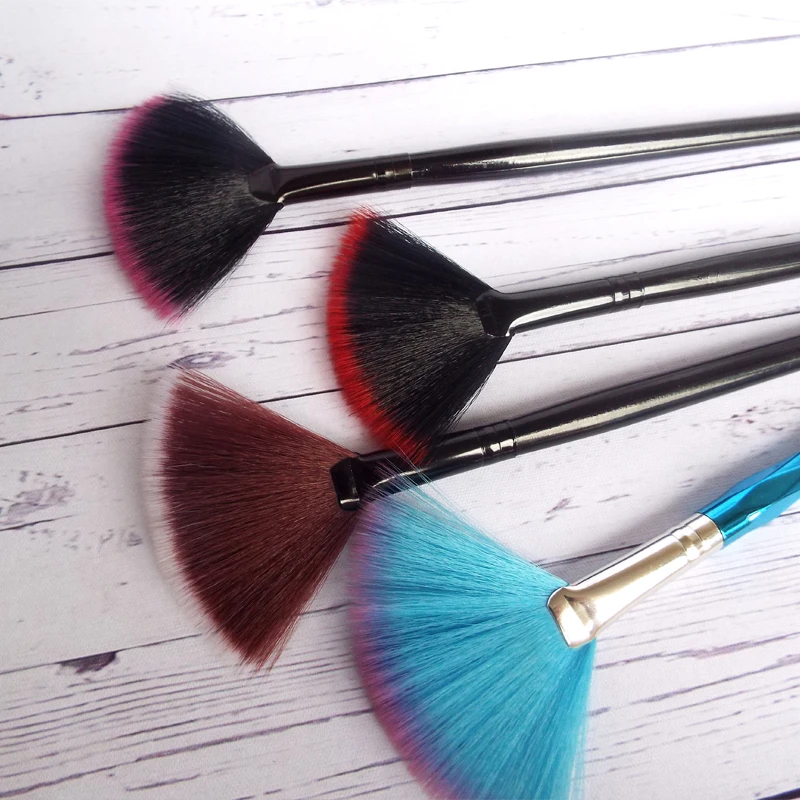 

1pcs Fan Shape Powder sector Makeup Brushes Professional Blending Contour Highlighter makeup brushes Cosmetic Makeup Tools