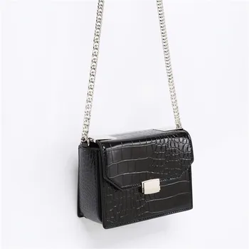 

Women's Handbags 2018 Imitation Crocodile Skin Embossed Crossbody Bag Retro Bright Chain Small Square Bag Bolsa Feminina