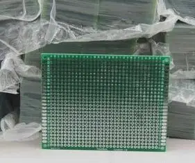 

2PCS x 7x9 cm PROTOTYPE PCB 2 layer 7*9 panel Universal Board 2.54mm Double Side Green Board 1.6mm thickness