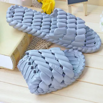 

New summer home slippers male bathhouse leaking water drag couple hollow bathroom slippers wholesale home slippers