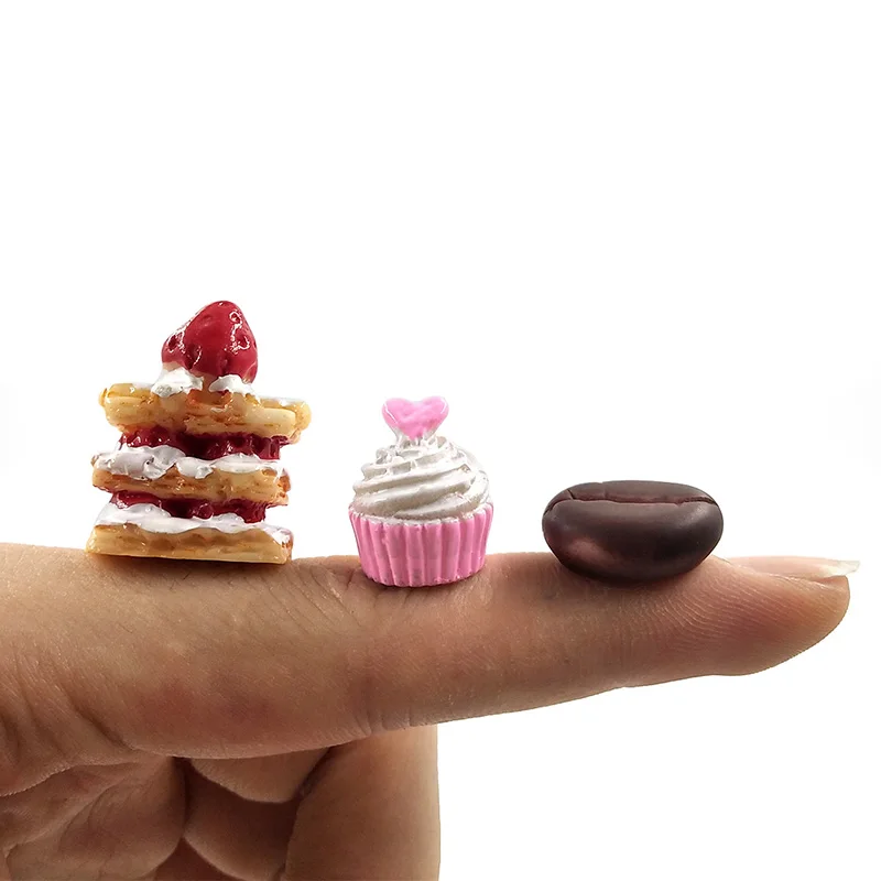 5pcs Simulation Snack Dessert Cake Food Miniature Figurine Pretend play Kitchen Toy Doll House DIY Accessories gift Baby Gift