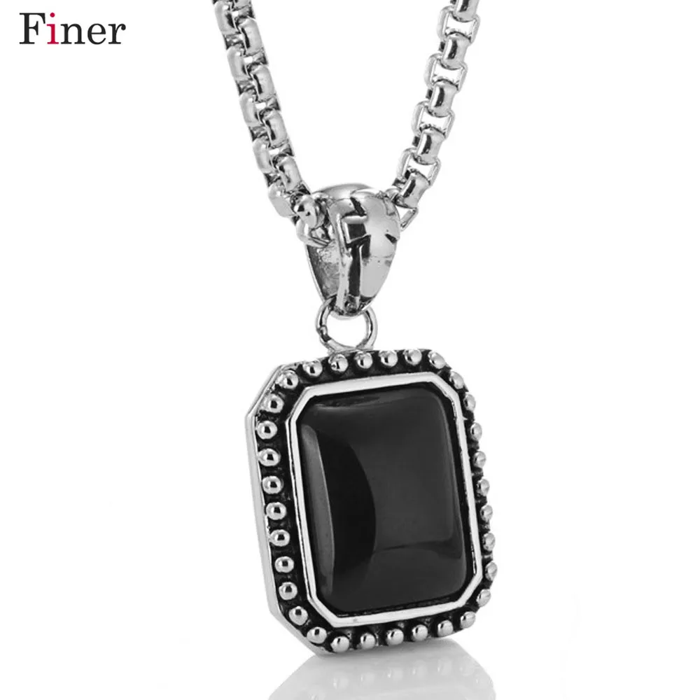 

Titanium Steel Luxury Black Square Gem Small Pendant Necklace Crystal Rhinestone Fashion Choker Jewelry Men Women Party Gift