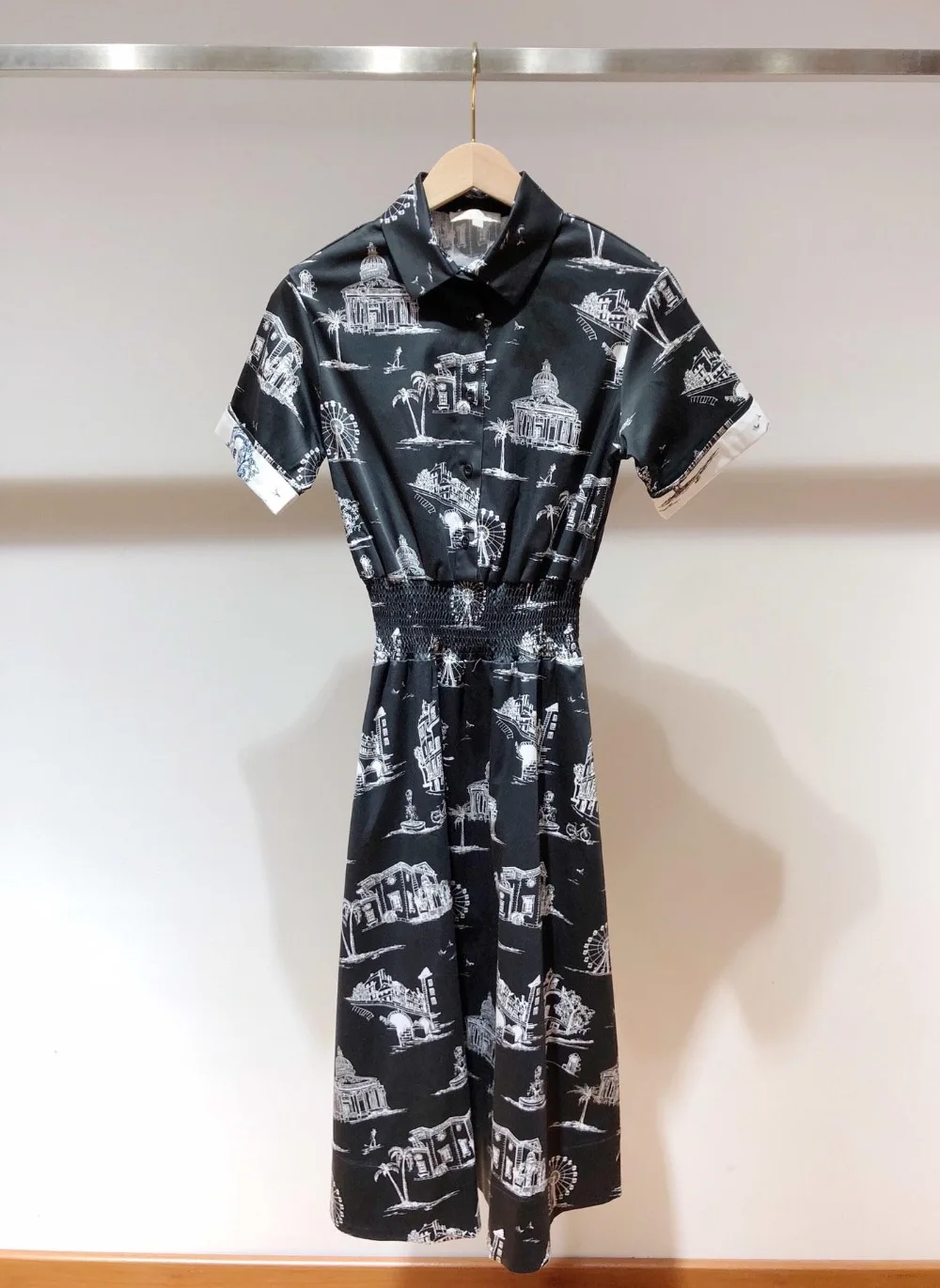 

2019 new ladies fashion short-sleeved printed waist dress 0509