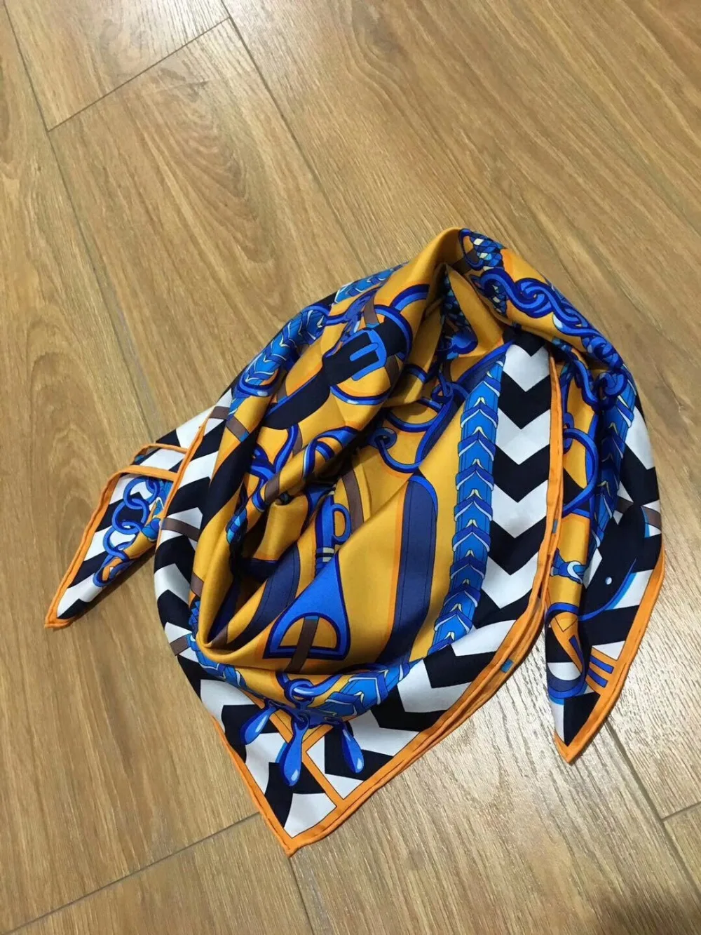 Новое поступление модный элегантный брендовый цветной шелковый шарф 90*90 см квадратная шаль саржевая накидка для женщин