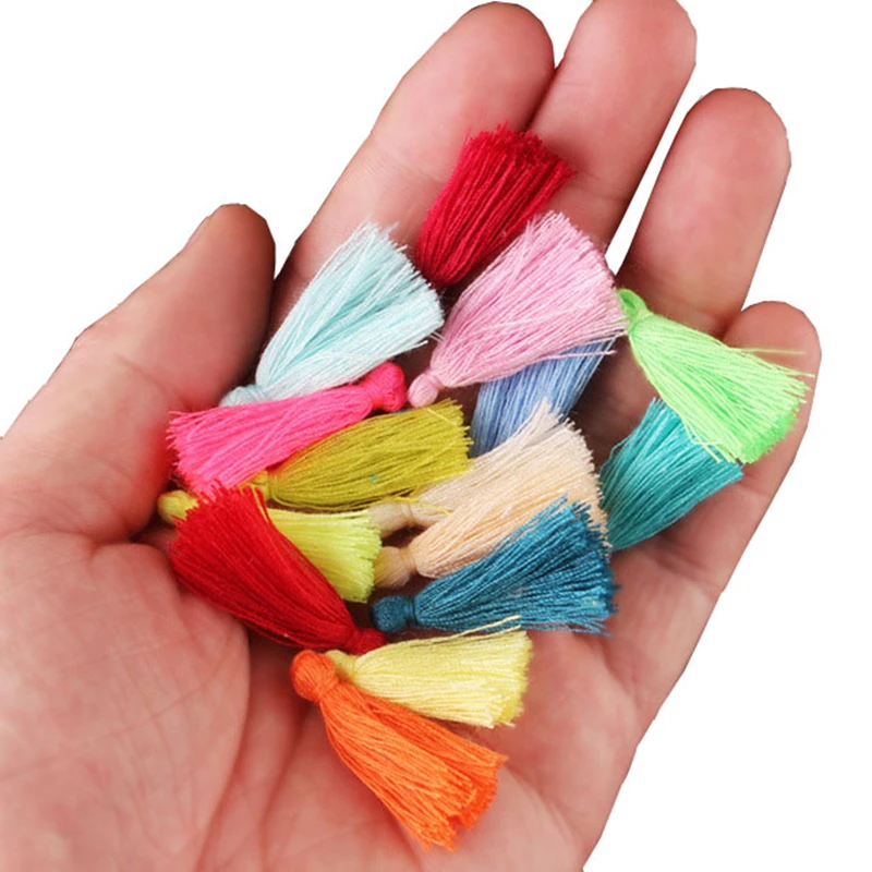 

100PC 3CM Mini Cotton Thread Fabric Tassel DIY Pendant Jewelry Bracelet Key Making Fringe Trim Craft Tassels Sewing Accessories