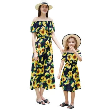 

Sunflower Print Summer Dress for Mother Daughter Matching Clothes Off Shoulder Ruffles Long Family Look Dress Fashion Beachwear