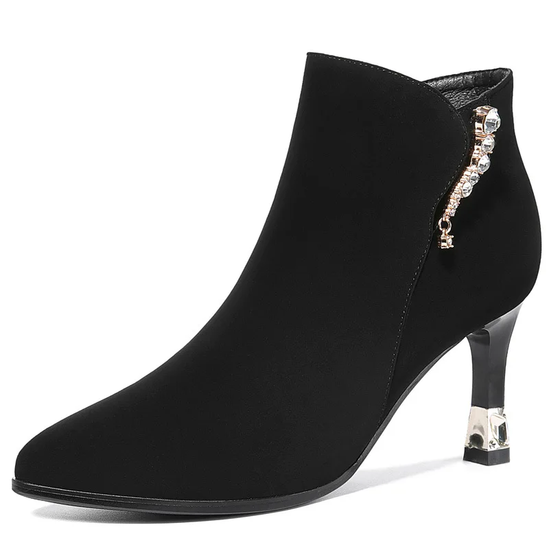 

Fall Winter 2019 New Velvet Low-Rise Zip-up Boots For Women Black And Red ashion Warm Boots For Women Business Boots
