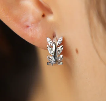 

Free Shipping high polished 925 sterling silver spring new design cz leaf design minimalist huggie clip silver adorable earring