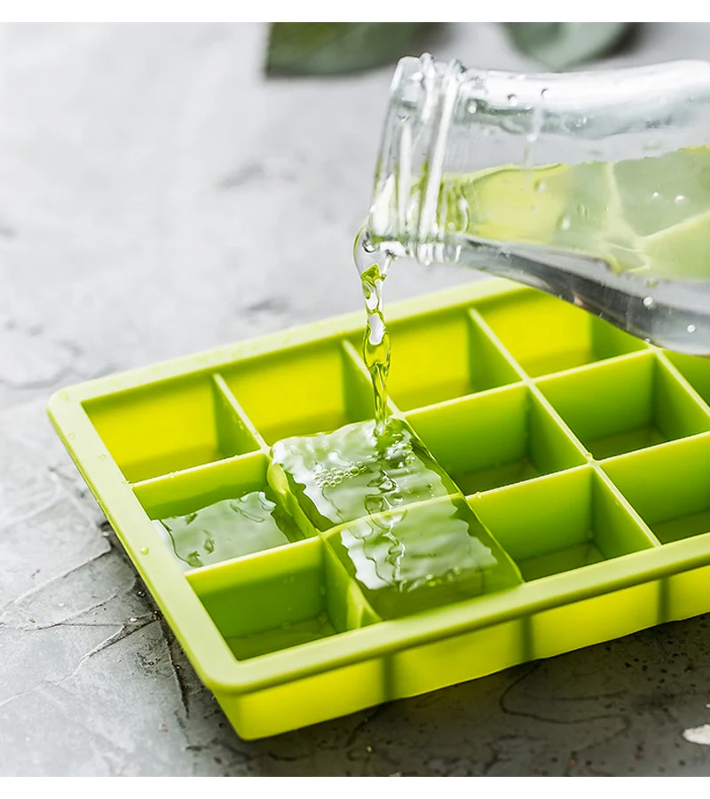 Silicone Ice Cube Mold Reusable Ice Mold Tray Whisky Wine Ice Cube Maker Large Square Ice Cube Tray with Lid Kitchen Gadgets (15)