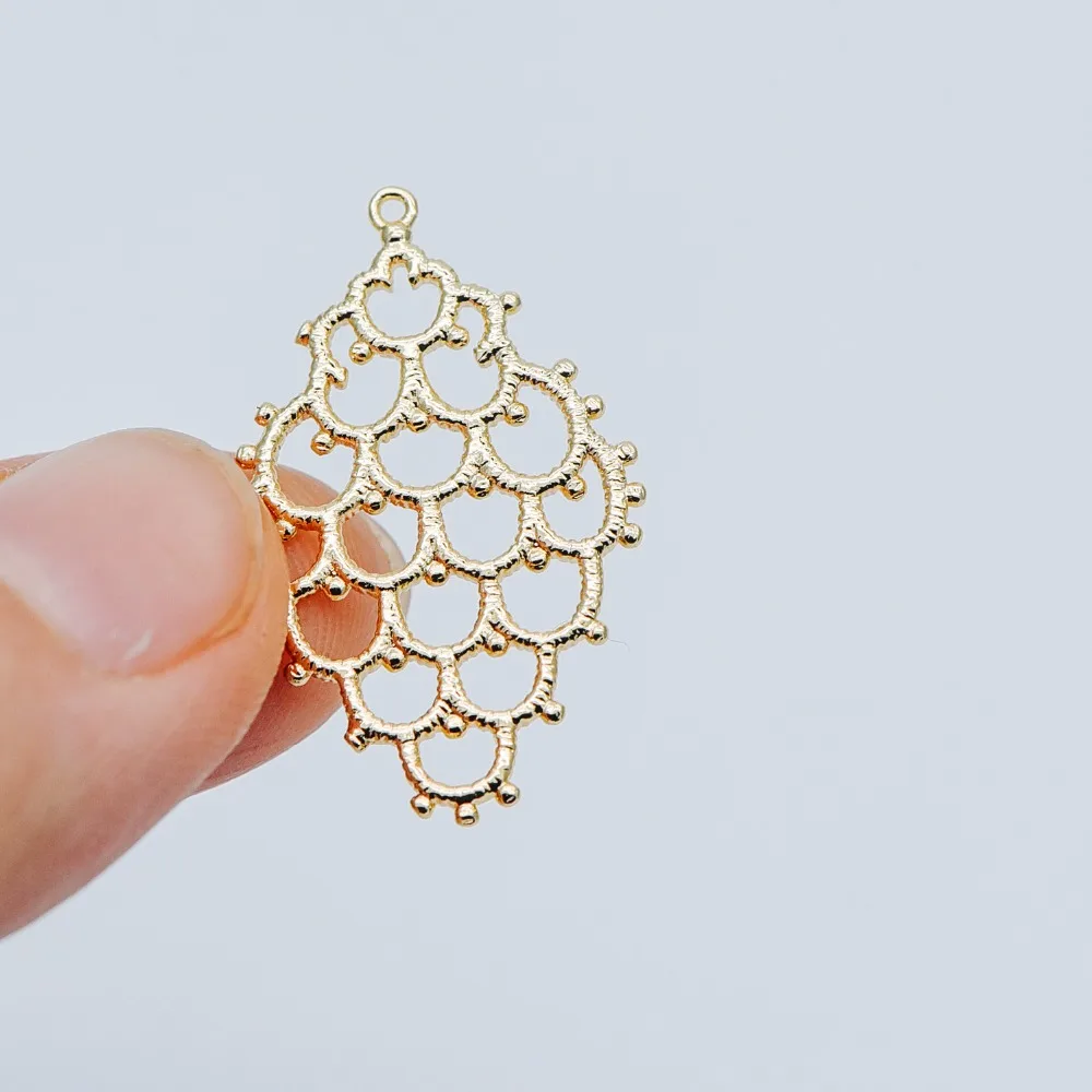

10pcs Gold plated Brass Filigree Charm Pendants 29x19mm, Lead Nickel Free (GB-464)