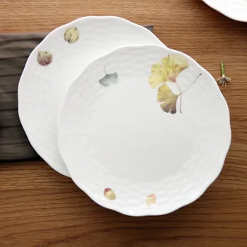 

High Quality 8 Inch Dishes & Plates Ceramic Porcelain Japan Style Desserts Dish In-glazed Decoration Plated Leave Printed Round