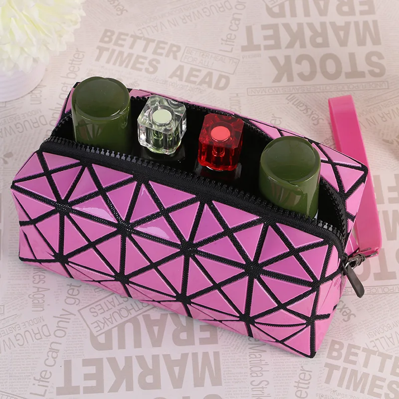 Geometric Zipper Cosmetic Bag Laser Flash Leather Ladies Cosmetic Large Storage Package Women Diamond Makeup Bag The diamond