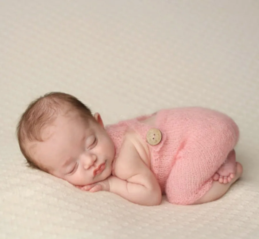 

Newborn photography props button pants 100 days photography clothing knitted design crochet wood button overalls pants infant