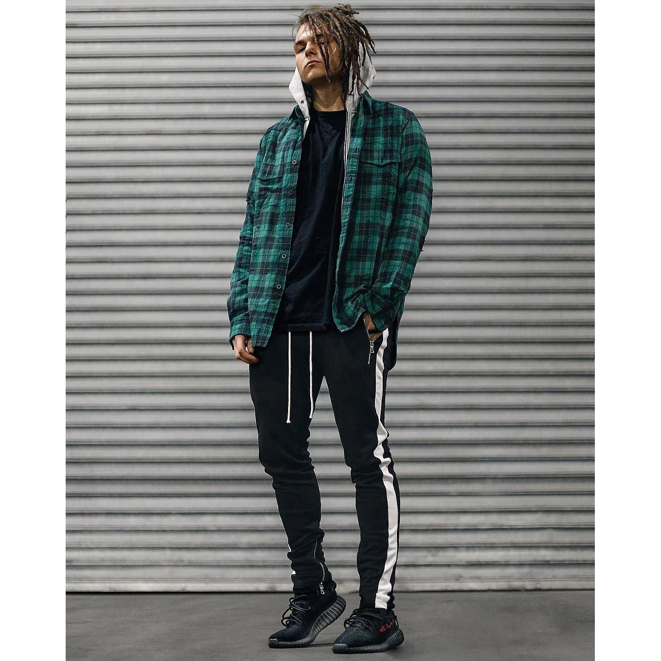 Mans Striped Ankle Zipper Sling Sweatpants Street Hiphop Urban Clothing Justin Biebers Tyga Europe and the United States trend Mans Striped Ankle Zipper Sling Sweatpants Street Hiphop Urban Clothing Justin Biebers Tyga Europe and the United States trend