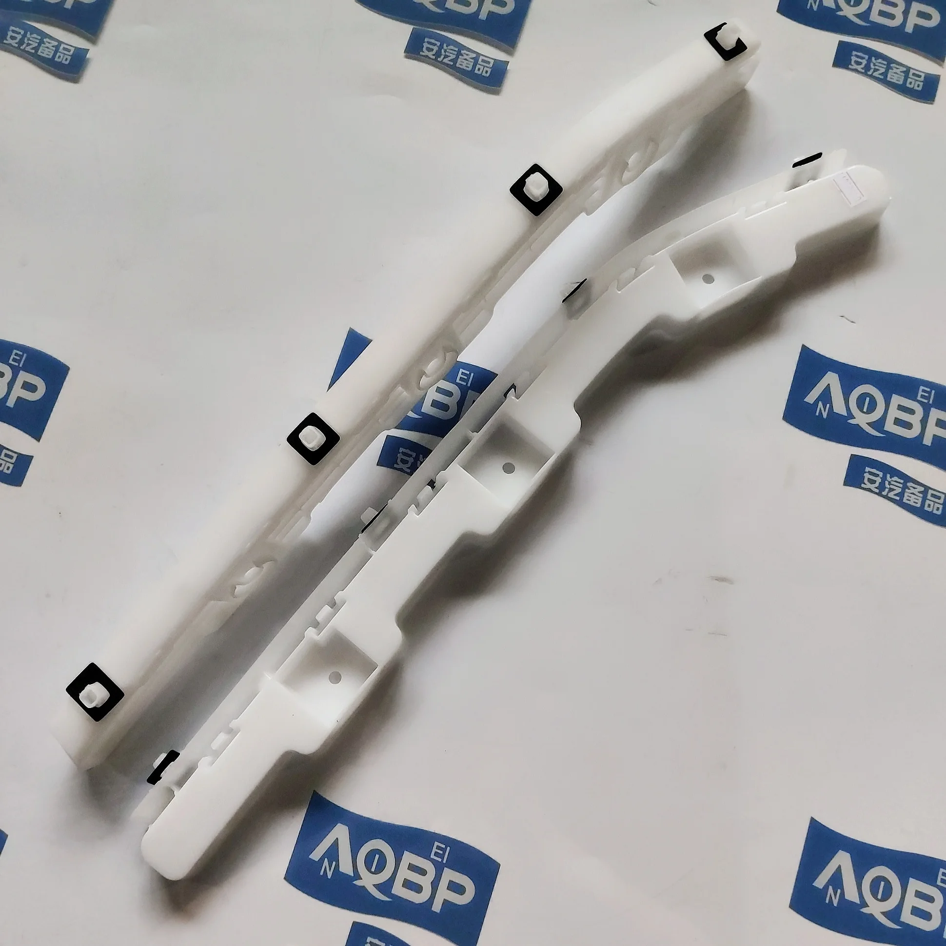 Автомобильные задние левые и правые бамперы Опорные кронштейны 2804330V6500 2804340V6500