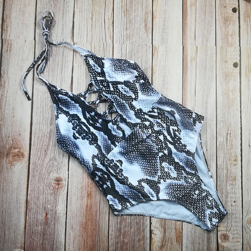 蛇皮深色
